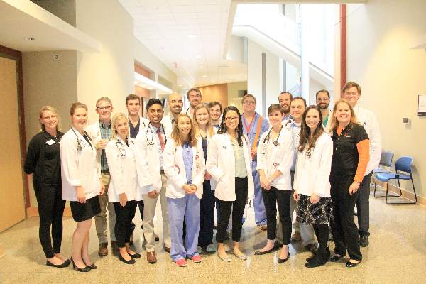 SVS Med Student Group Members Assist at AAA Screening
