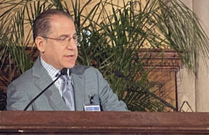 Short neck AAAs: ‘Choosing what is best for the patient’