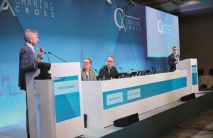 Vascular community split over ‘death’ of traditional carotid stenting