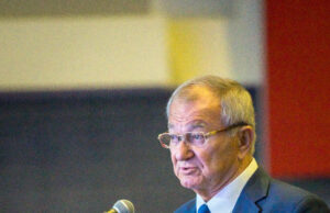 Leaders in their field: SVS bestows two awards for lifetime achievement