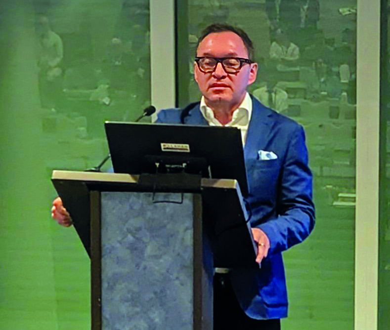 FFRCT diagnosis of coronary ischemia with ischemia-targeted coronary revascularization more than halves five-year risk of cardiac death and MI following CEA