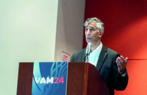 Helping OBL vascular surgeons fight the squeeze