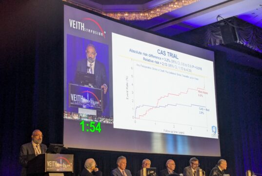 ‘Historical’ CREST-2 data show reduced stroke risk with carotid stenting versus medical therapy alone